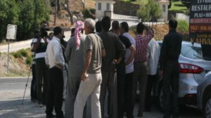 M&uuml;lteci Yakınlarının Acı Bekleyişi S&uuml;r&uuml;yor