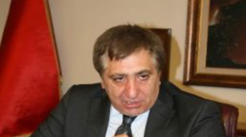 Vali K&uuml;&ccedil;&uuml;k&rsquo;ten Karab&uuml;k Yorumu