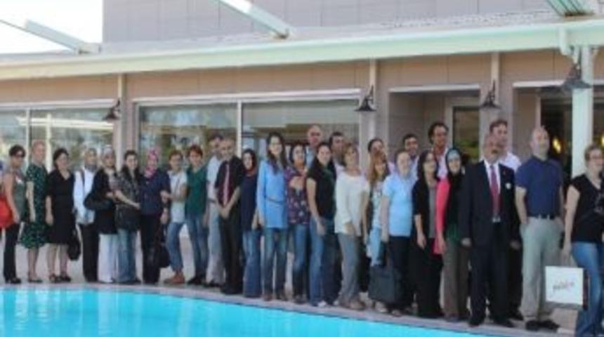 &Ouml;ğretmenler &lsquo;okul &Ouml;ncesi Eğitimi&rsquo; Sertifikalarını Aldı