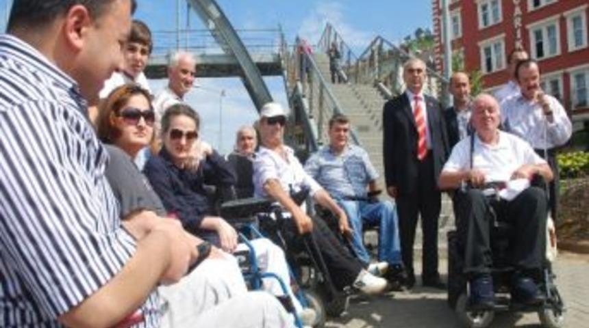 Engelliler Engelleri Aşmak İstiyor