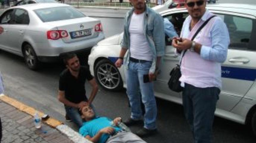 &Ccedil;arptığı Yayanın Başından Bir An Ayrılmadı