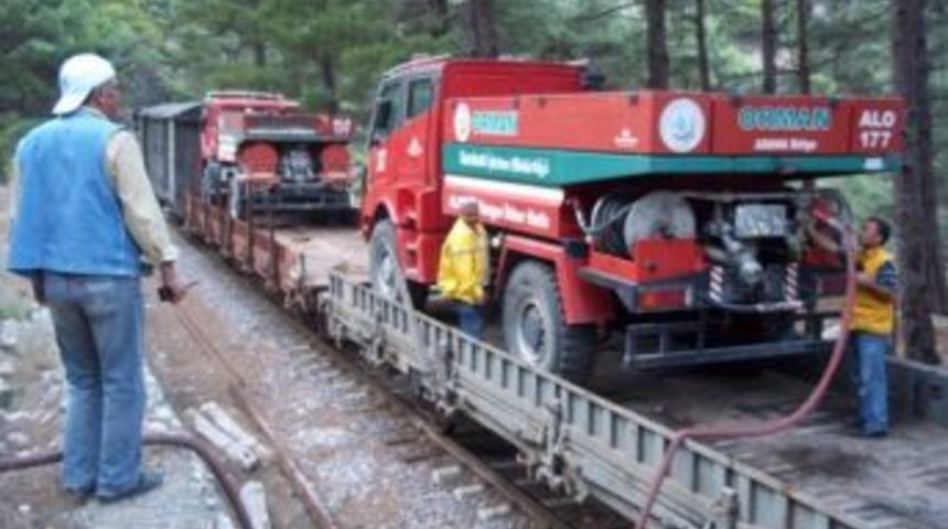 Araz&ouml;zler Yangın B&ouml;lgesine Vagonlarla G&ouml;t&uuml;r&uuml;ld&uuml;