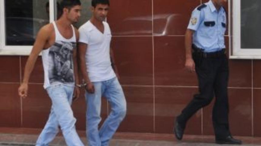 Plaj Hırsızları Yakalandı