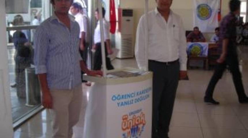 Ak Parti&rsquo;den &Uuml;niversitelilere Kayıt Kolaylığı