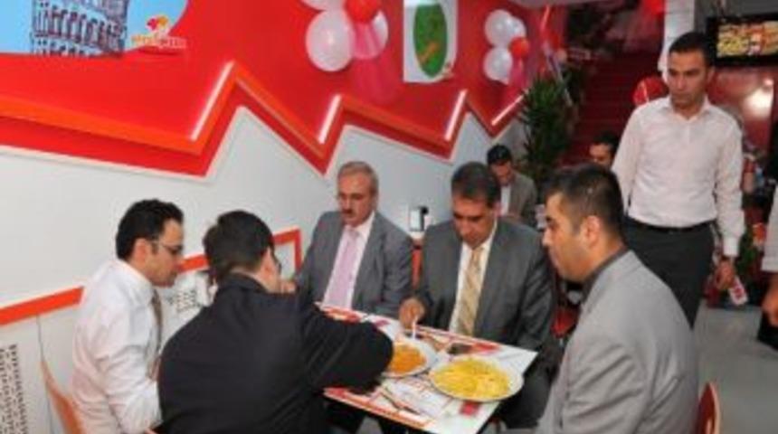 Vali Karaloğlu İş Yeri A&ccedil;ılışına Katıldı