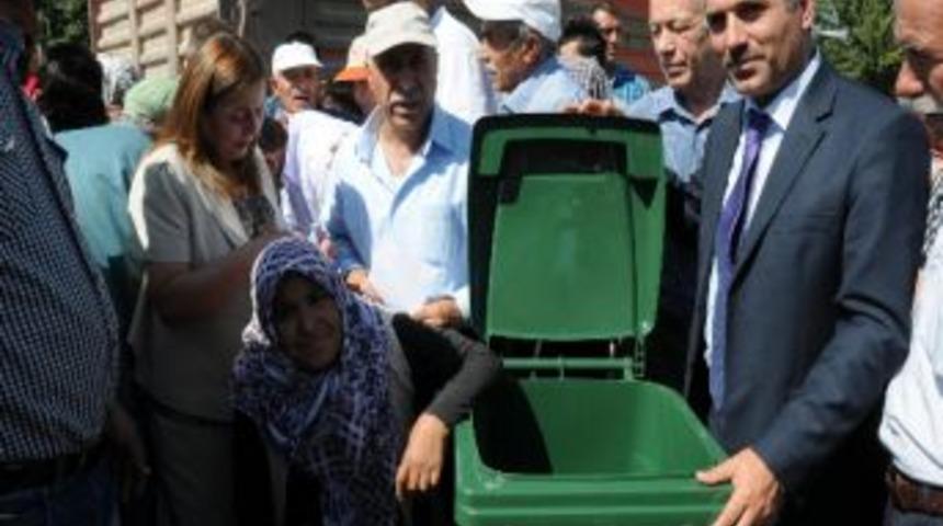 Bahşılı Belediyesi Her Eve &Ccedil;&ouml;p Konteynerı Dağıttı