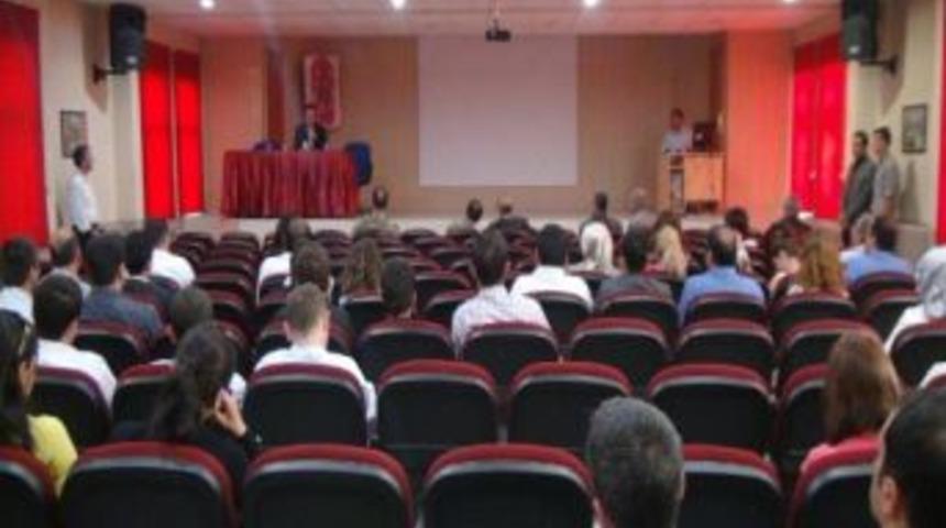 Vali Yurdakul Seminere Katılan Öğretmenleri Ziyaret Etti