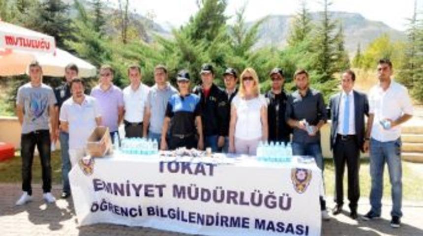 Kayıt Yaptıran &Ouml;ğrencilere Ter&ouml;r Uyarısı