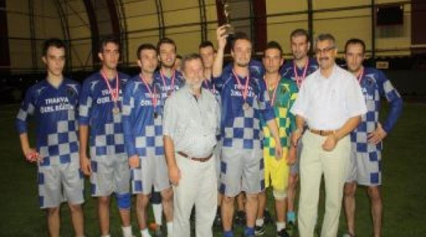 Keşan&rsquo;da K&ouml;ylerarası Halı Saha Futbol Turnuvası D&uuml;zenlendi