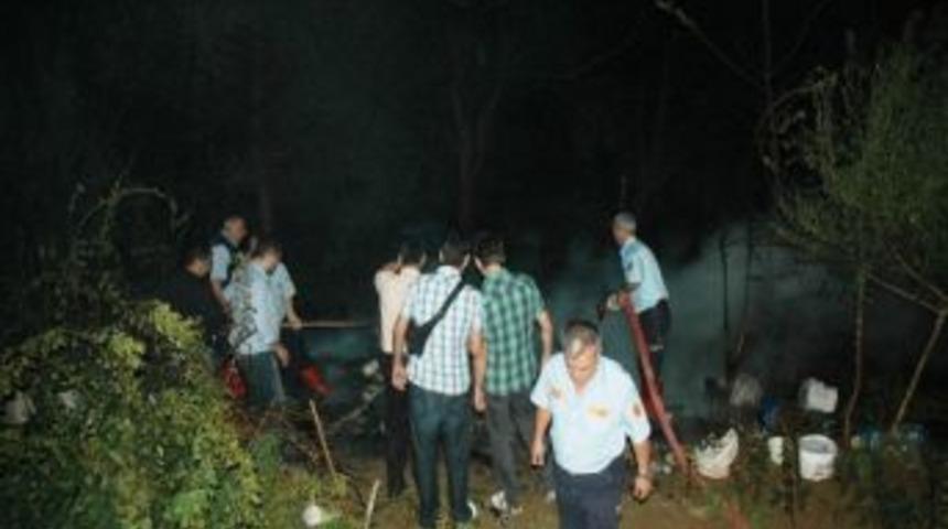 Mahalleli, Patlayan T&uuml;p&uuml; Bomba Sandı