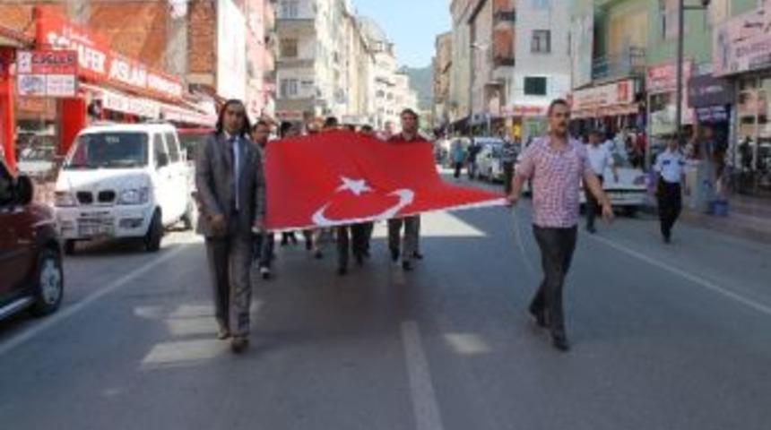 Akdağmadeni İl&ccedil;esinde Ter&ouml;re Lanet Mitingi D&uuml;zenlendi