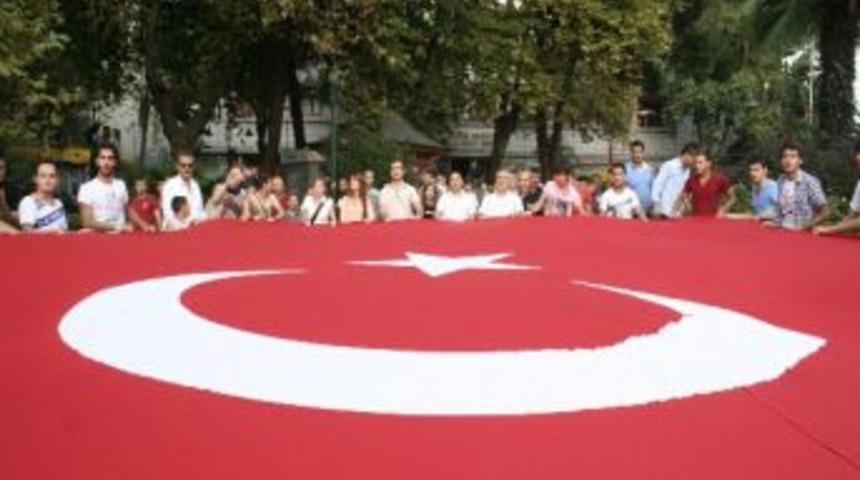 Zonguldak'ta Ter&ouml;re Tepki Y&uuml;r&uuml;y&uuml;ş&uuml;