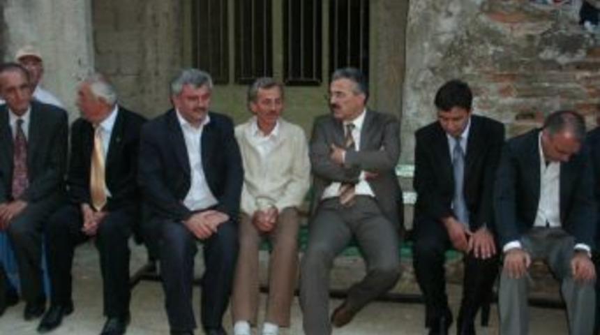 Validen  Şehit Ailesine Taziye Ziyareti