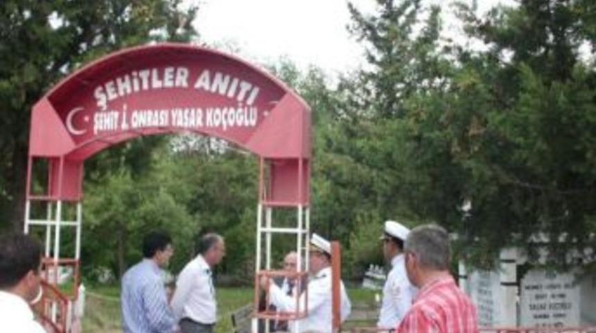 Şehidin yanına defnedilecek