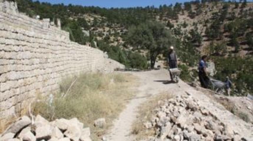 Alahan Manastırı Restore Ediliyor