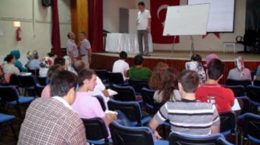 Gediz Halk Eğitim Merkezi'nden 120 Kişiye Kpss Sınavı Hazırlık Kursu
