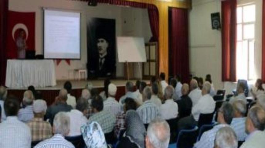 Gediz'de &Ccedil;ift&ccedil;ilere Modern Bağcılık Konferansı