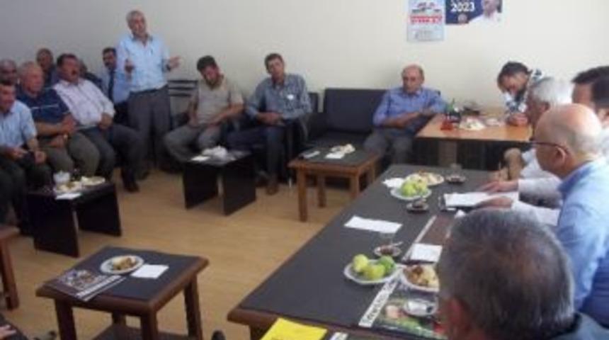 Ak Parti Kayseri Milletvekili Ahmet &Ouml;ks&uuml;zkaya: