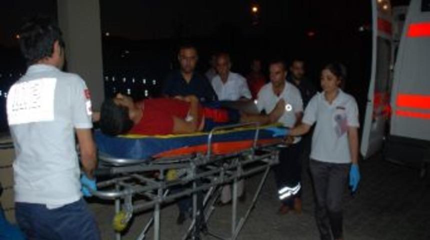 Silahla Oynarken Abisini Vurdu