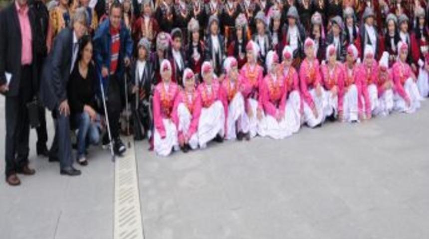 Mamak Belediyesi Folklor Ekibi 300 Kişilik Dev Kadroyla &Ccedil;alışıyor