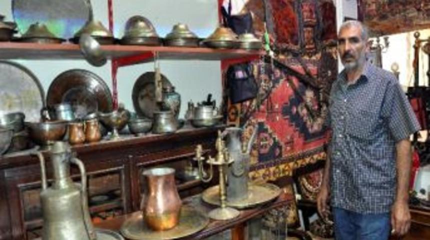 Tek Başına Erzurum&rsquo;un Tarihini Korumaya &Ccedil;alışıyor