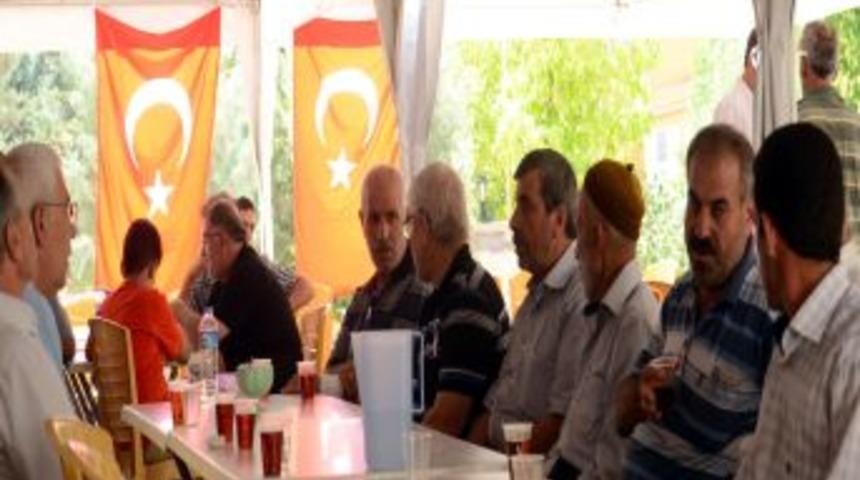 Şehidin Baba Ocağında Acı Bekleyiş S&uuml;r&uuml;yor