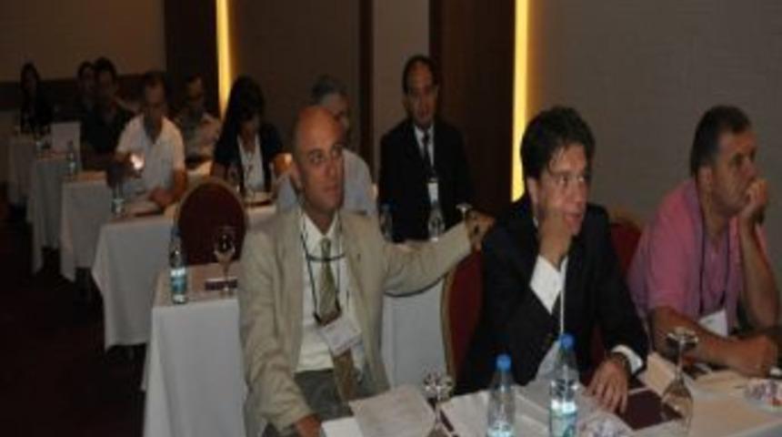 Pelvis Asetabulum Ve Kal&ccedil;a Kırıkları Sempozyomu