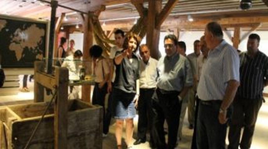 Sel&ccedil;uk-efes Festivali'ne Katılan Chp İzmir Vekili Oğuz Oyan, Yerel Se&ccedil;imde İzmir Ve İl&ccedil;elerinde Yine İktidar Olacaklarını S&ouml;yledi