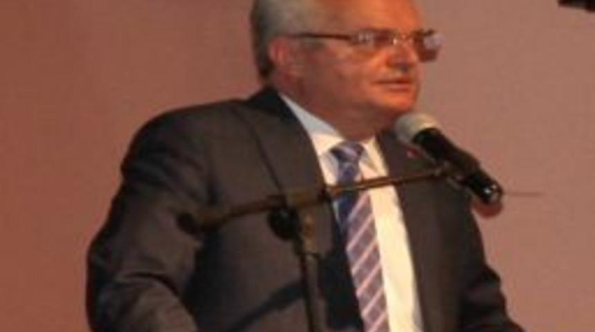 &Ccedil;ankırı&rsquo;da &ldquo;anadolu&rsquo;nun İslamlaşma S&uuml;recinde Dar&uuml;&rsquo;l-hadisler&rdquo; Sempozyumu