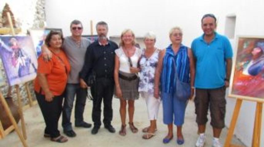 &Ouml;ykam&rsquo;da Efe Kadınların Resim Yolculuğu