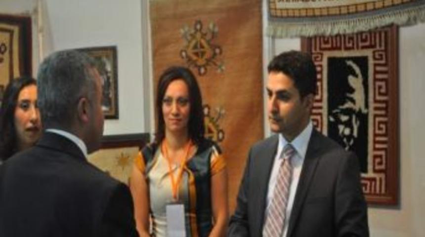 El Yapımı Halılar Fuara Renk Kattı