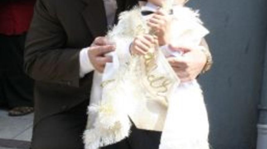 Zonguldak Belediyesi S&uuml;nnet Olan 80 &Ccedil;ocuğu Lunaparka G&ouml;t&uuml;rd&uuml;