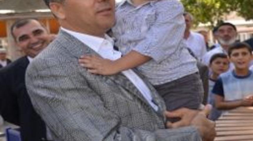 Vali Adını Sordu, 3 Yaşındaki &Ccedil;ocuk "polat Alemdar" Dedi