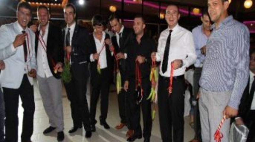 Damada Altın Yerine Patlıcan Biber Taktılar