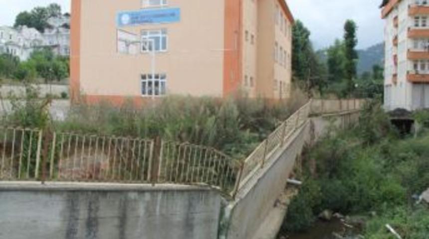 Heyelanlı Okul Eğitime A&ccedil;ılacak