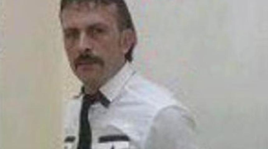 Boşandığı eşini başından vurdu