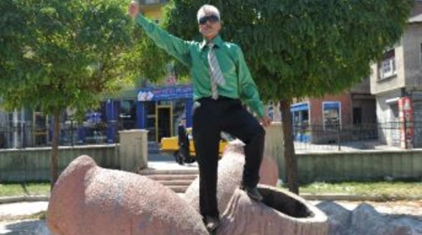 Erzurum&rsquo;un C&uuml;neyt Arkın&rsquo;ı