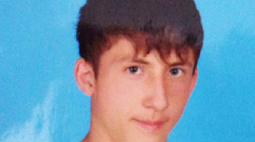 Liseli gen&ccedil; sırra kadem bastı