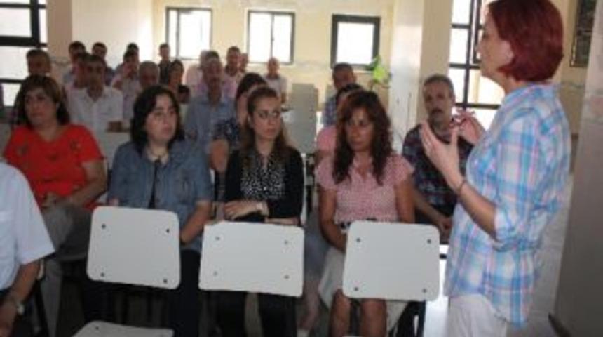 Ptt Personeline T&uuml;t&uuml;n Yasası Anlatıldı