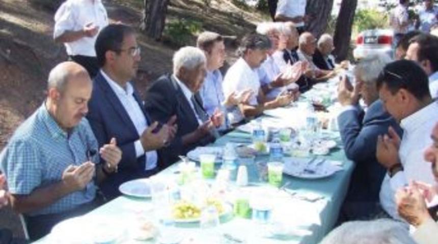 İşadamı Bodur'dan Hayır Yemeği