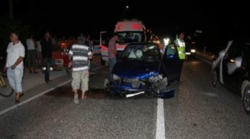 Hava Yastığı Hayatlarını Kurtardı; 3 Yaralı