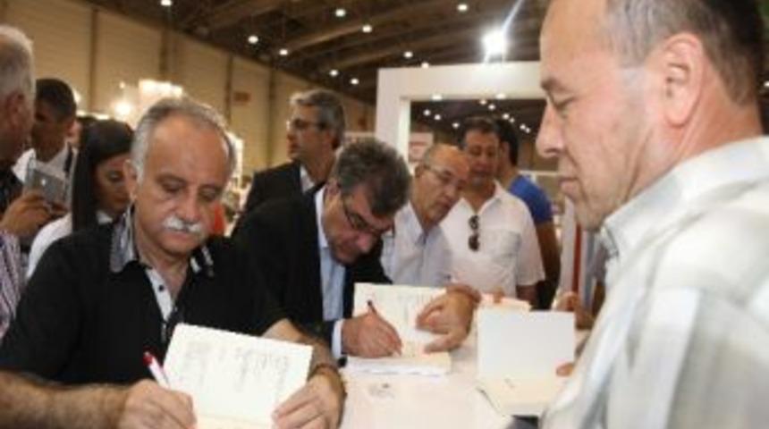 İzmir Fuarı'nha Bayraklı Damgası