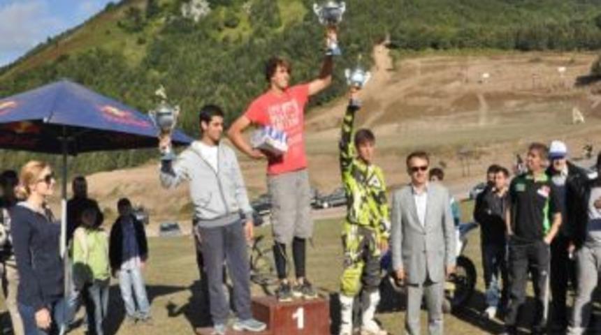 Motokros&ccedil;ular Kartepe'de Yarıştı