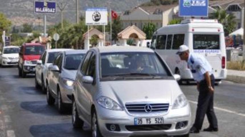Kuşadası Polisi&rsquo;nin Yaz Uygulaması Başarılı Ge&ccedil;ti