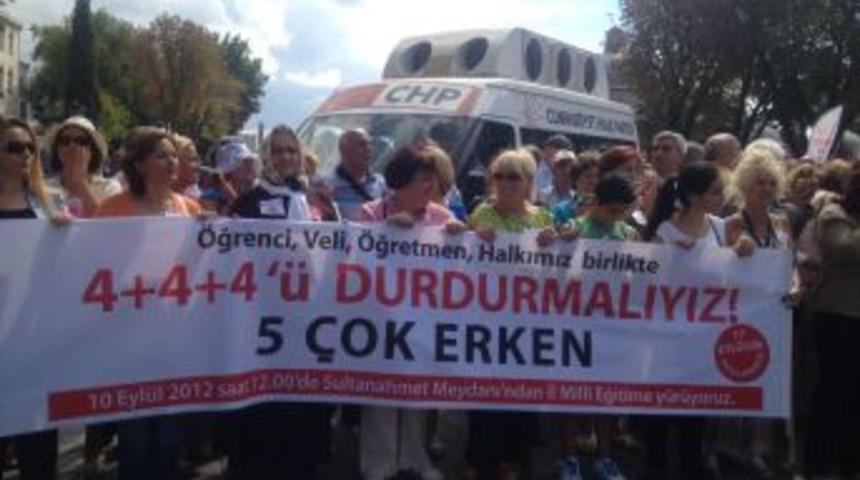 CHP, Yeni Eğitim Sistemini Protesto Etti