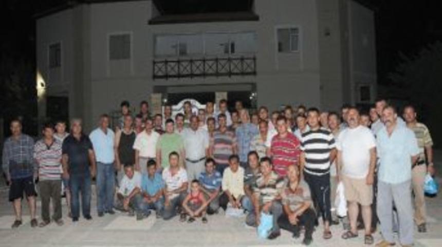 Temizlik İş&ccedil;ilerinin Havuz Keyfi