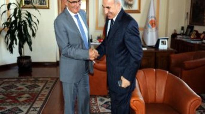 &Ccedil;elik, Yılmaz&rsquo;a Veda Etti
