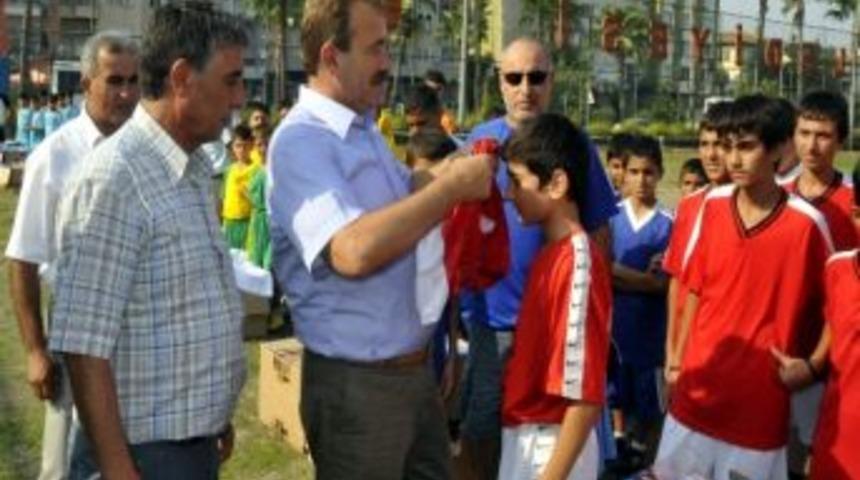 Akdeniz Belediyesi'nden Amat&ouml;r Spora Destek