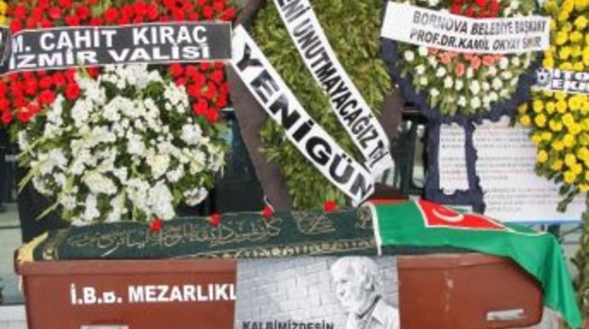 İzmirli Gazeteci Tufan Aksoy Son Yolculuğuna Uğurlandı