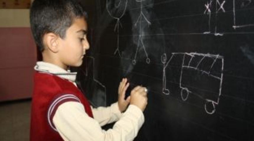 Ağrı&rsquo;da Birinci Sınıflar İ&ccedil;in Ders Zili &Ccedil;aldı